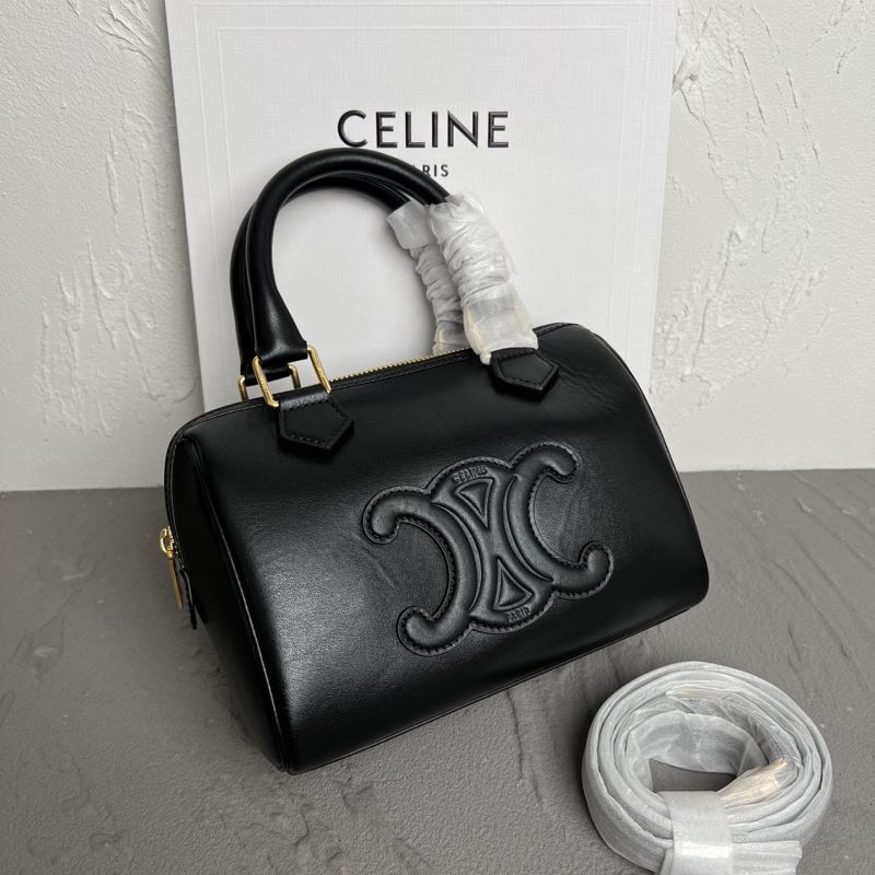 Ce1i*e triomphe bags